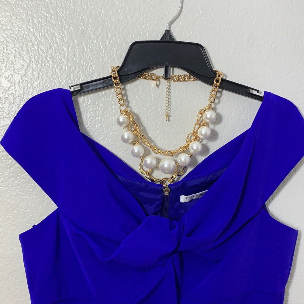 Gold tone white pearls 3 rows